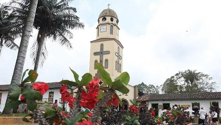 Iglesia de Nuestra Señora del Carmen de Salento foto 1