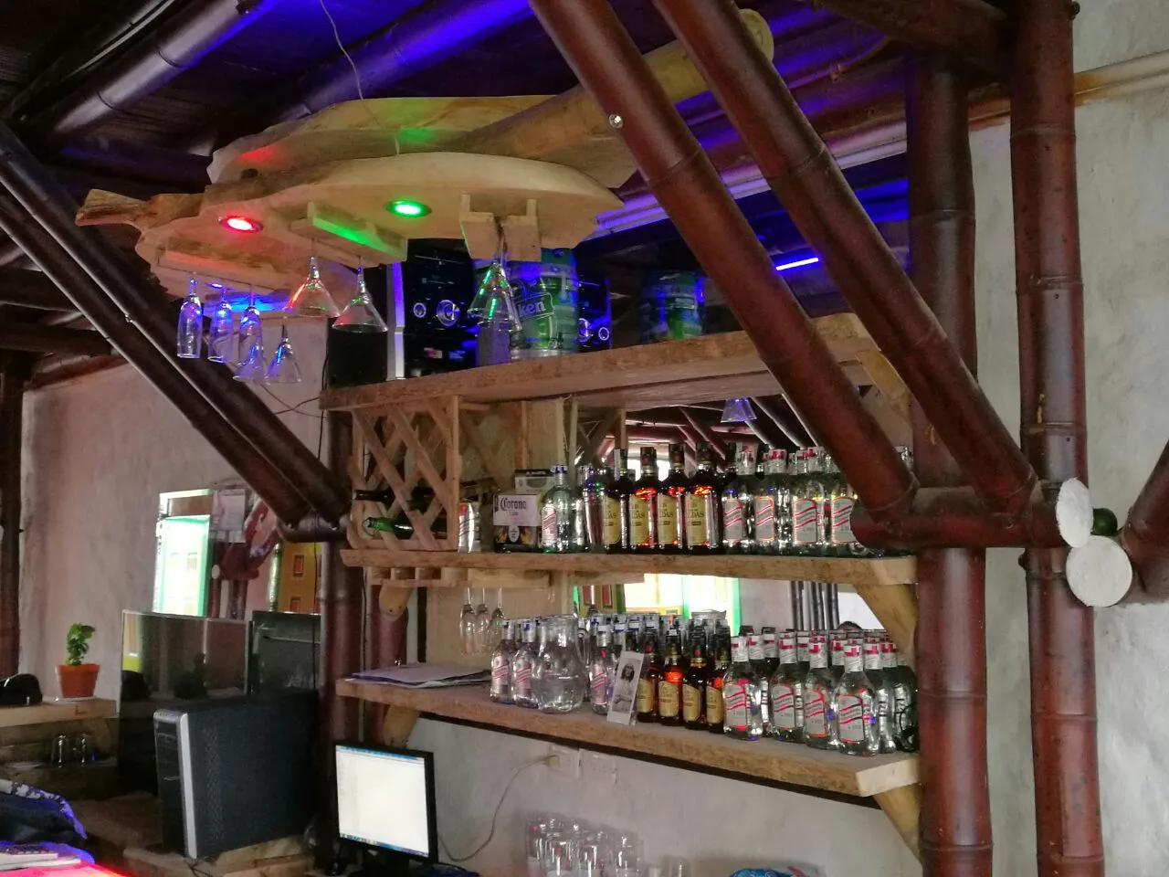 Shalem Restaurante Bar barra